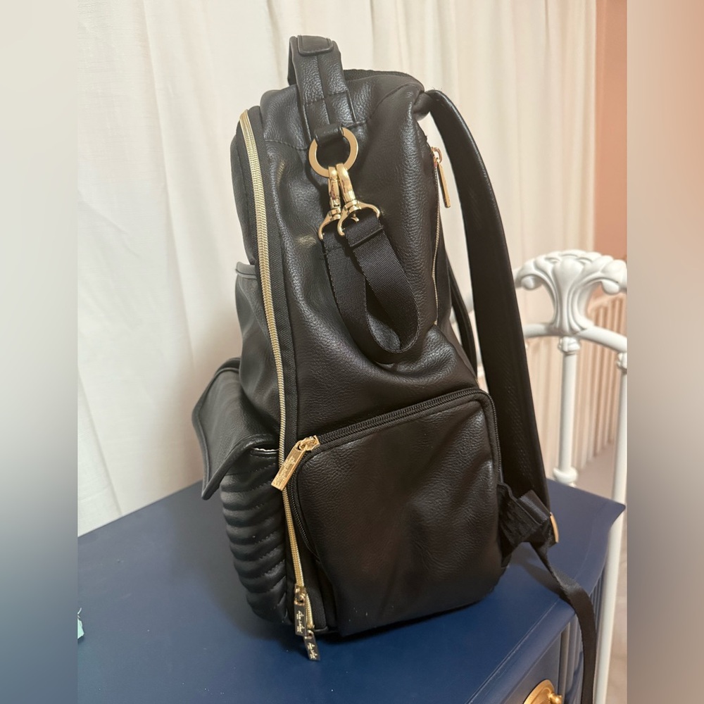Itzy Ritzy Jetset Black Boss Diaper Bag Backpack - Picture 5 of 7